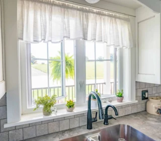 62776400-0-Provia-Casement-Whit